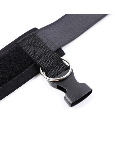 OHMAMA FETISH - FERMAPOLSO IN NEOPRENE CON GANCIO E ANELLO