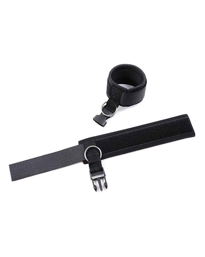 OHMAMA FETISH - FERMAPOLSO IN NEOPRENE CON GANCIO E ANELLO