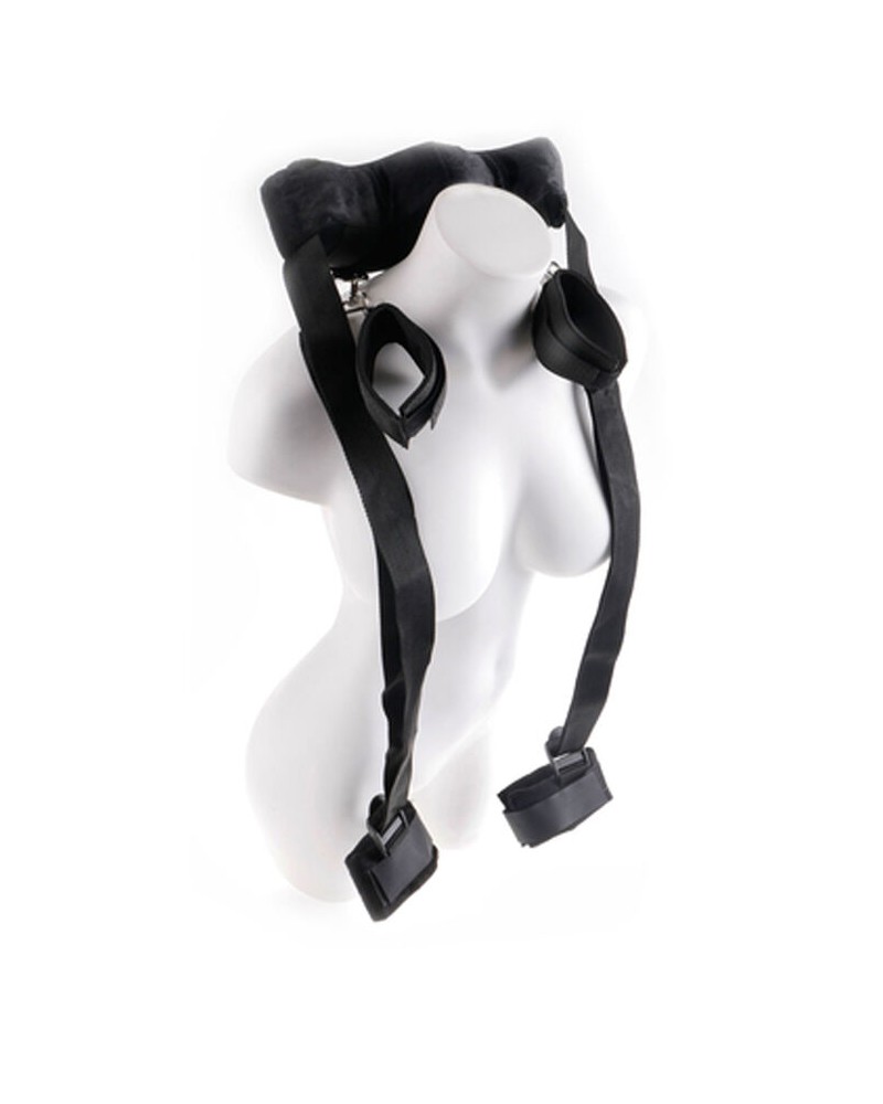 FETISH FANTASY SERIES - MASTER IN POSIZIONE CON POLSINI